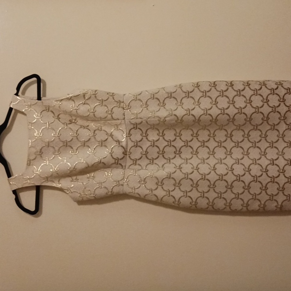 TALBOTS..gold,white..size 2 P..